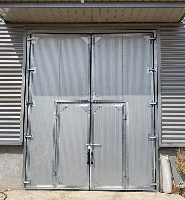 安康工业平开门