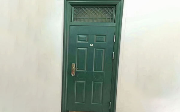 安康学校教室门