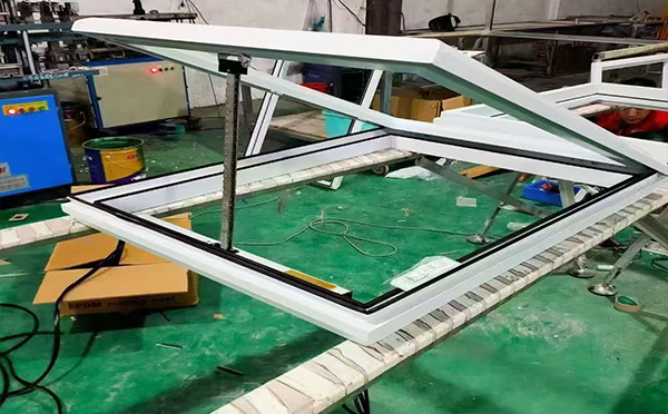 某地下车库出入口安康排烟窗配置工程