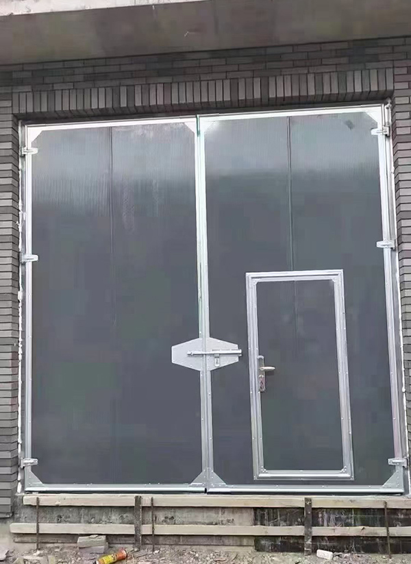 安康工业平开门在大型设备制造车间的应用实例